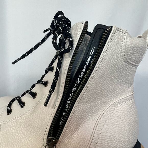 BareTraps Women's White and Black AmySue Boots 8.5 - Picture 8 of 9